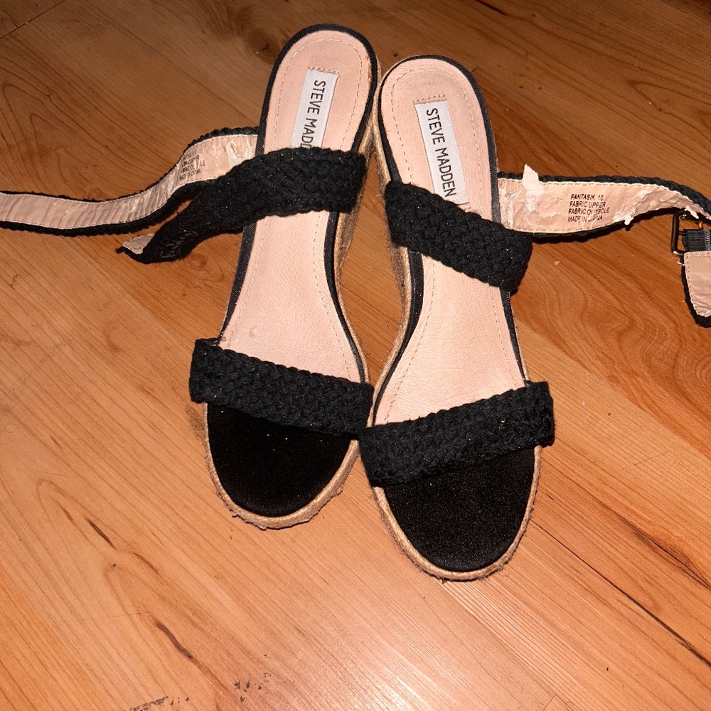 Steve Madden Size 10 Crochet Wedges W/ Black Ankle Straps